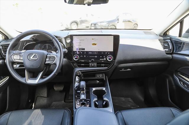 2025 Lexus NX 350h Premium