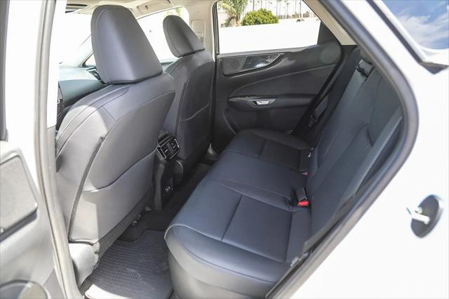 2025 Lexus NX 350h Premium