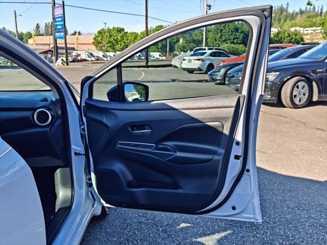 2024 Nissan Versa 1.6 SR