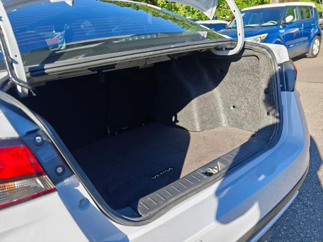 2024 Nissan Versa 1.6 SR