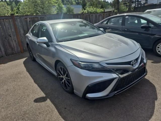 2022 Toyota Camry SE