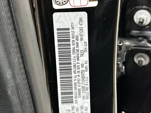 2019 Ram 1500 Laramie Crew Cab 4x4 5'7" Box