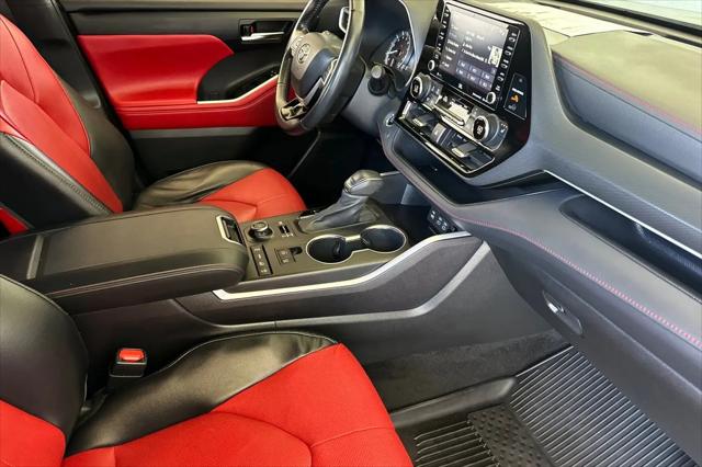 2022 Toyota Highlander XSE