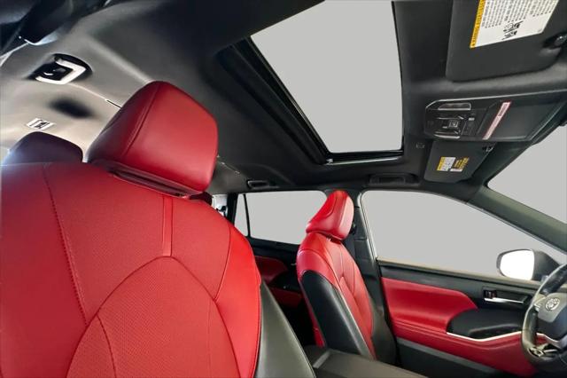 2022 Toyota Highlander XSE