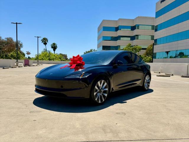 2025 Tesla Model 3 Standard Rear-Wheel Drive