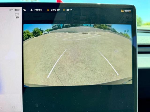 2025 Tesla Model 3 Standard Rear-Wheel Drive