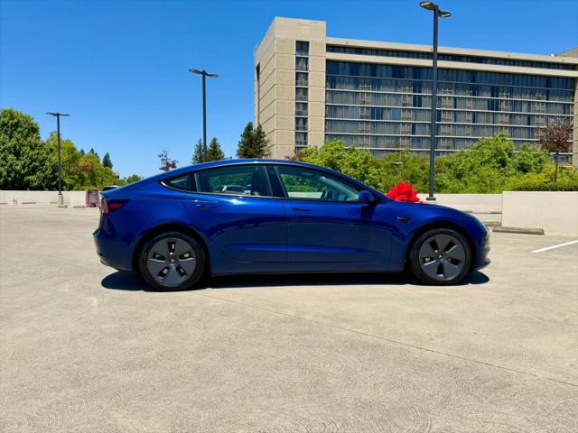 2022 Tesla Model 3 Rear-Wheel Drive