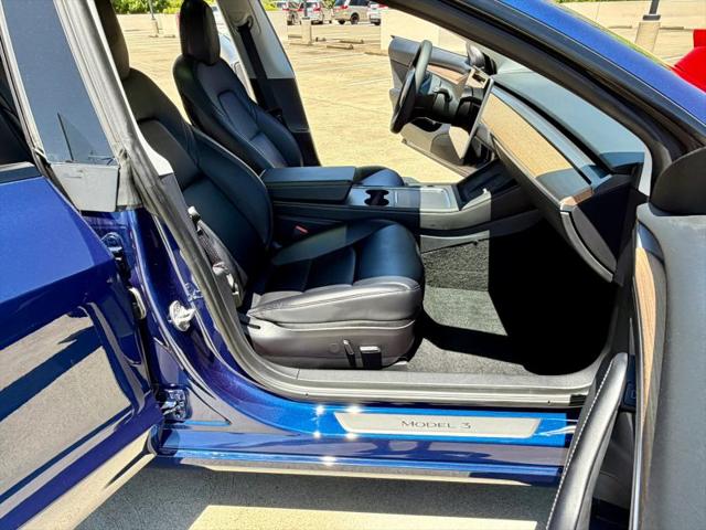 2022 Tesla Model 3 Rear-Wheel Drive
