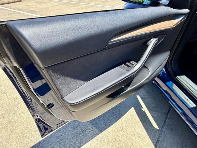 2022 Tesla Model 3 Rear-Wheel Drive