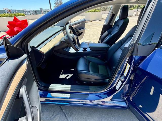 2022 Tesla Model 3 Rear-Wheel Drive