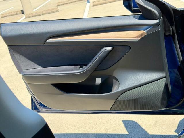 2022 Tesla Model 3 Rear-Wheel Drive