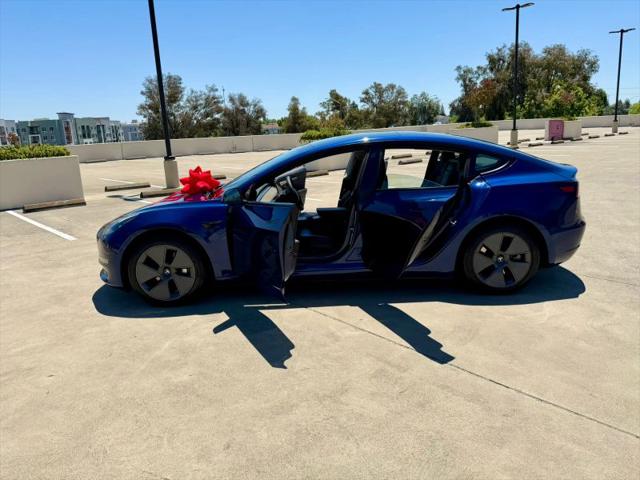 2022 Tesla Model 3 Rear-Wheel Drive