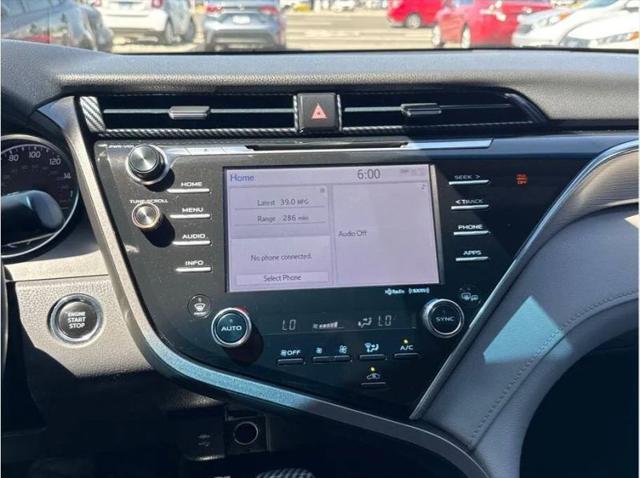 2018 Toyota Camry SE