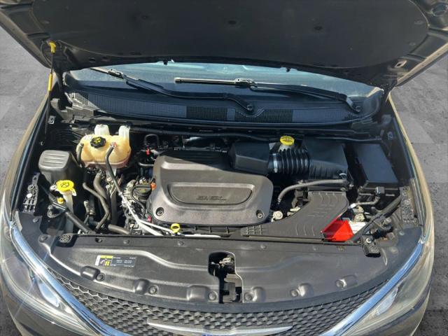 2020 Chrysler Pacifica Touring L
