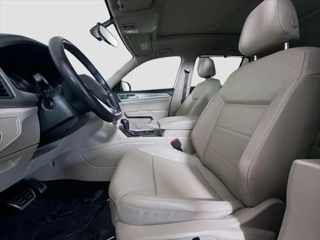 2021 Volkswagen Atlas 3.6L V6 SE w/Technology R-Line