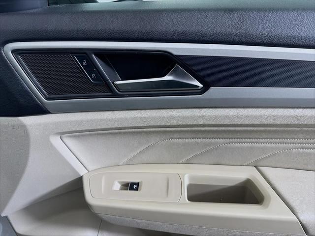 2021 Volkswagen Atlas 3.6L V6 SE w/Technology R-Line