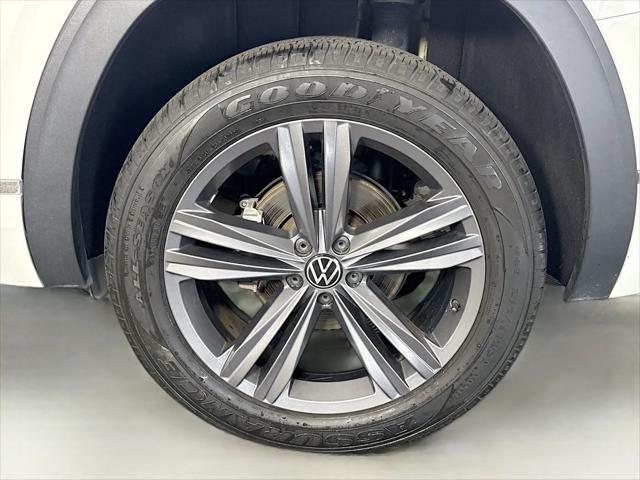 2021 Volkswagen Atlas 3.6L V6 SE w/Technology R-Line