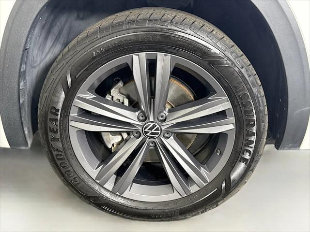 2021 Volkswagen Atlas 3.6L V6 SE w/Technology R-Line