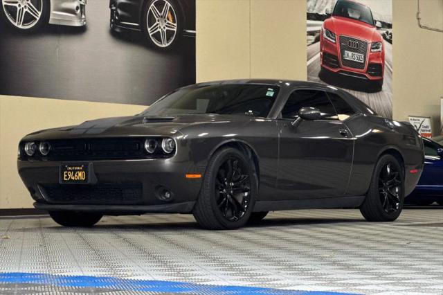 2016 Dodge Challenger SXT