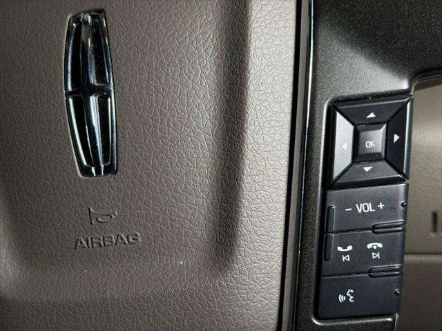 2017 Lincoln Navigator Select