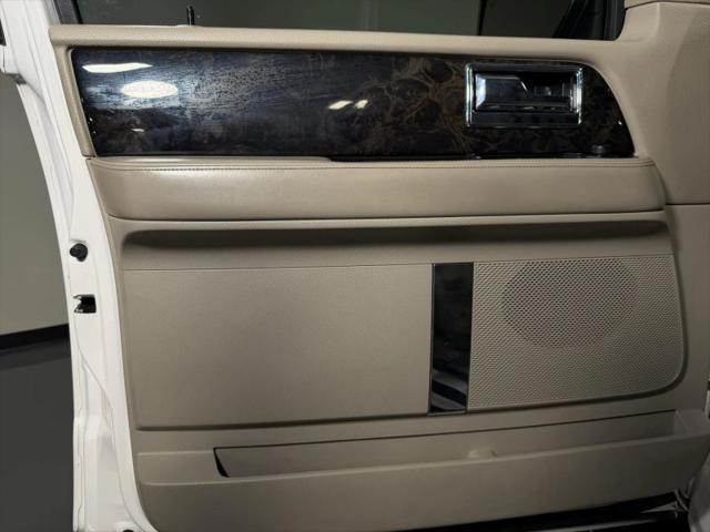 2017 Lincoln Navigator Select