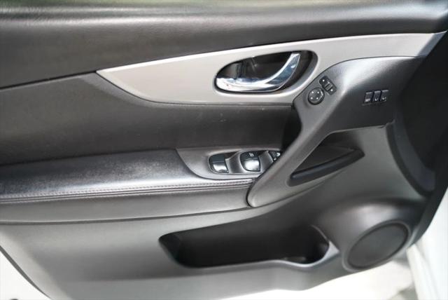 2020 Nissan Rogue Sport SL FWD Xtronic CVT