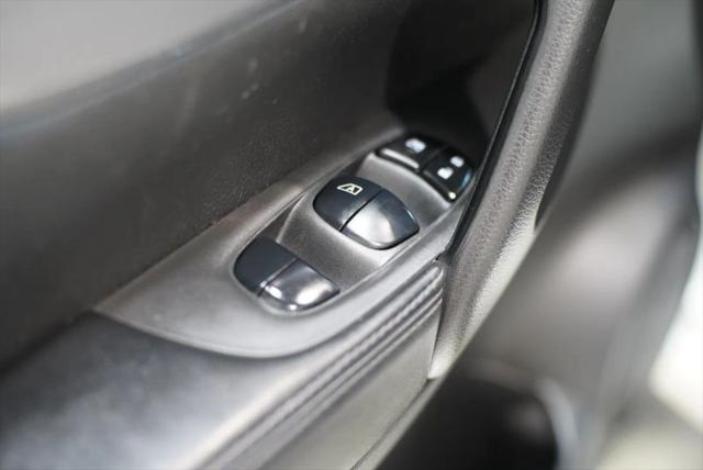 2020 Nissan Rogue Sport SL FWD Xtronic CVT
