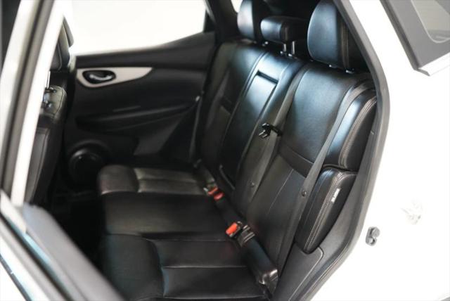 2020 Nissan Rogue Sport SL FWD Xtronic CVT