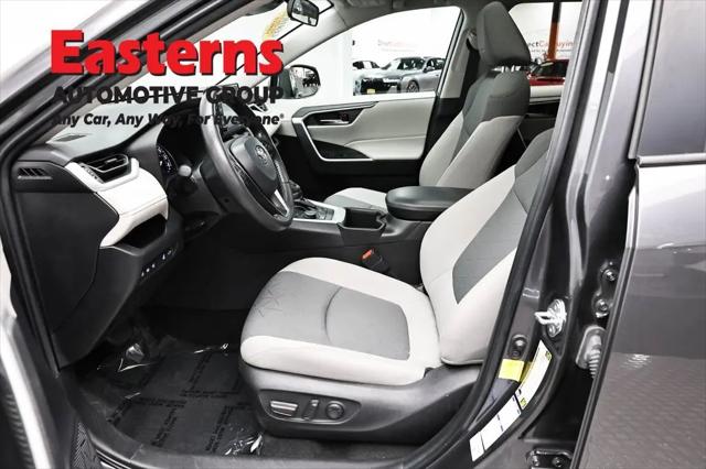 2022 Toyota RAV4 Hybrid XLE