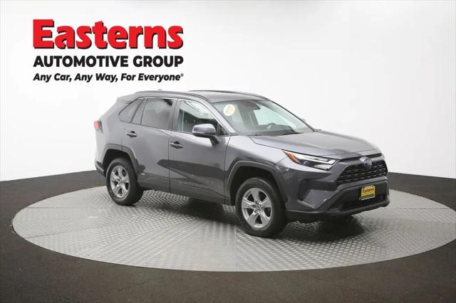 2022 Toyota RAV4 Hybrid XLE