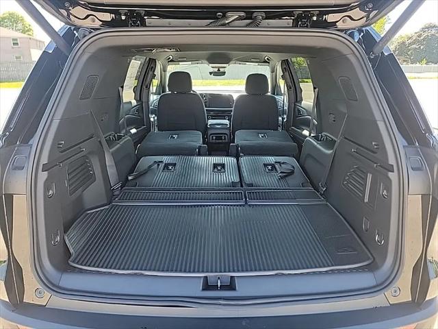 2026 Chevrolet Traverse AWD LT