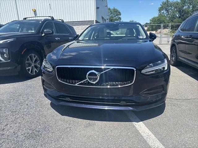 2017 Volvo S90 T6 Momentum