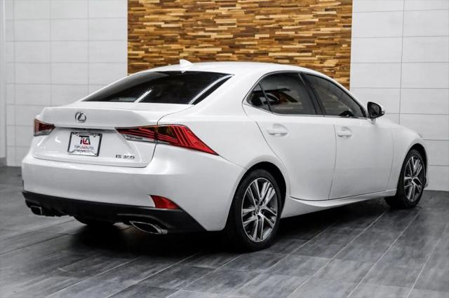 2019 Lexus IS 300 300