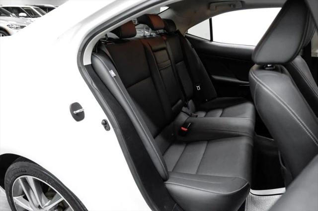 2019 Lexus IS 300 300