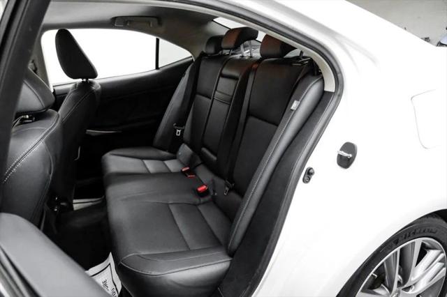 2019 Lexus IS 300 300