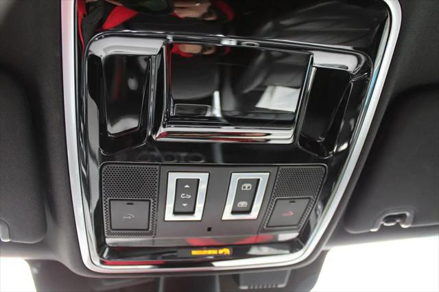 2016 Land Rover Range Rover Sport 5.0L V8 Supercharged Dynamic