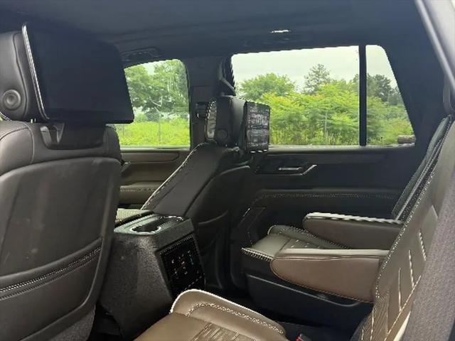 2025 GMC Yukon 4WD Denali Ultimate