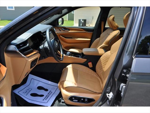 2025 Jeep Grand Cherokee L Summit Reserve 4x4