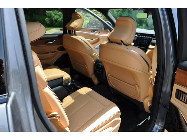 2025 Jeep Grand Cherokee L Summit Reserve 4x4