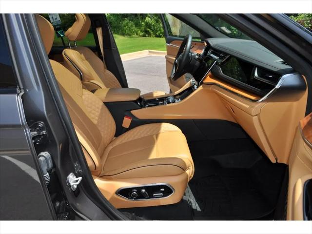 2025 Jeep Grand Cherokee L Summit Reserve 4x4