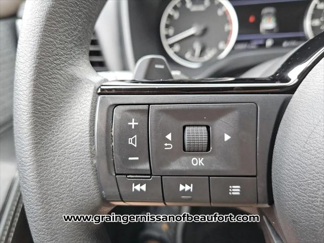 2023 Nissan Rogue SV FWD