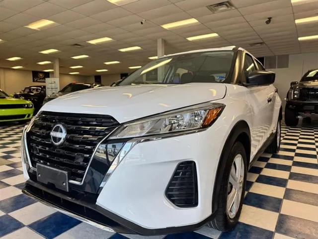 2024 Nissan Kicks S Xtronic CVT