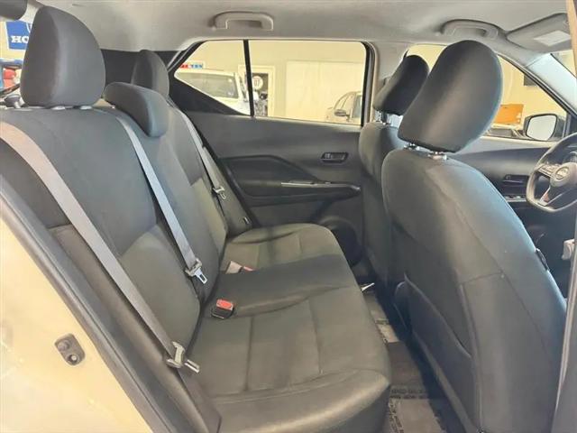 2024 Nissan Kicks S Xtronic CVT