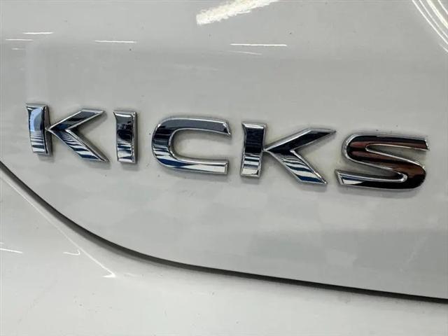 2024 Nissan Kicks S Xtronic CVT