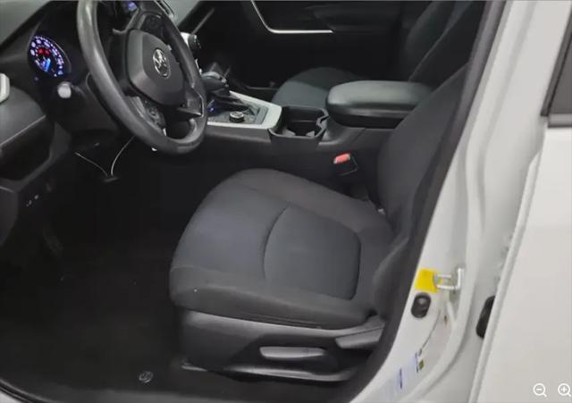 2020 Toyota RAV4 Hybrid LE