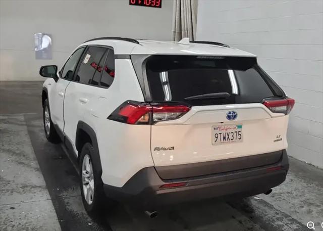 2020 Toyota RAV4 Hybrid LE