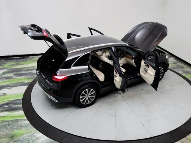 2024 Mercedes-Benz GLC SUV