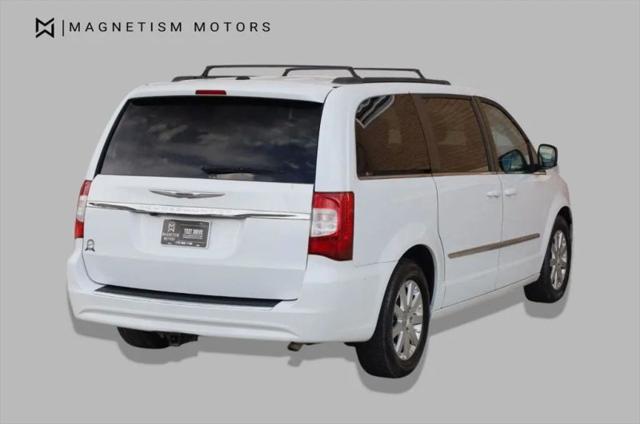 2014 Chrysler Town & Country Touring