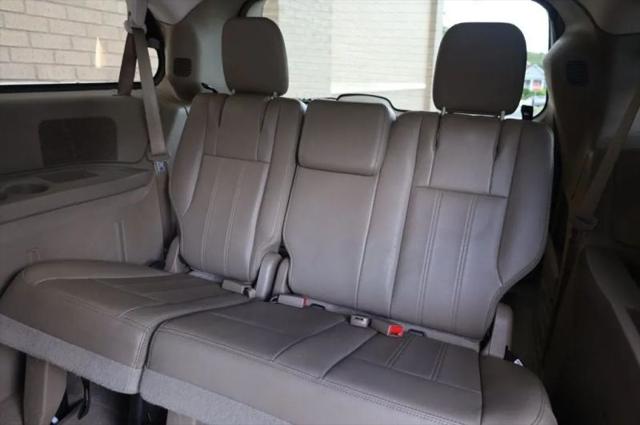 2014 Chrysler Town & Country Touring