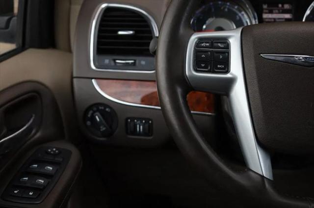 2014 Chrysler Town & Country Touring
